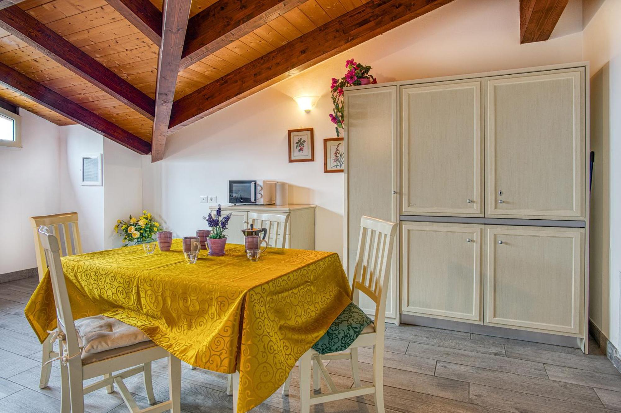 Casavacanzelemore - Casa Zoe Valfabbrica Luaran gambar