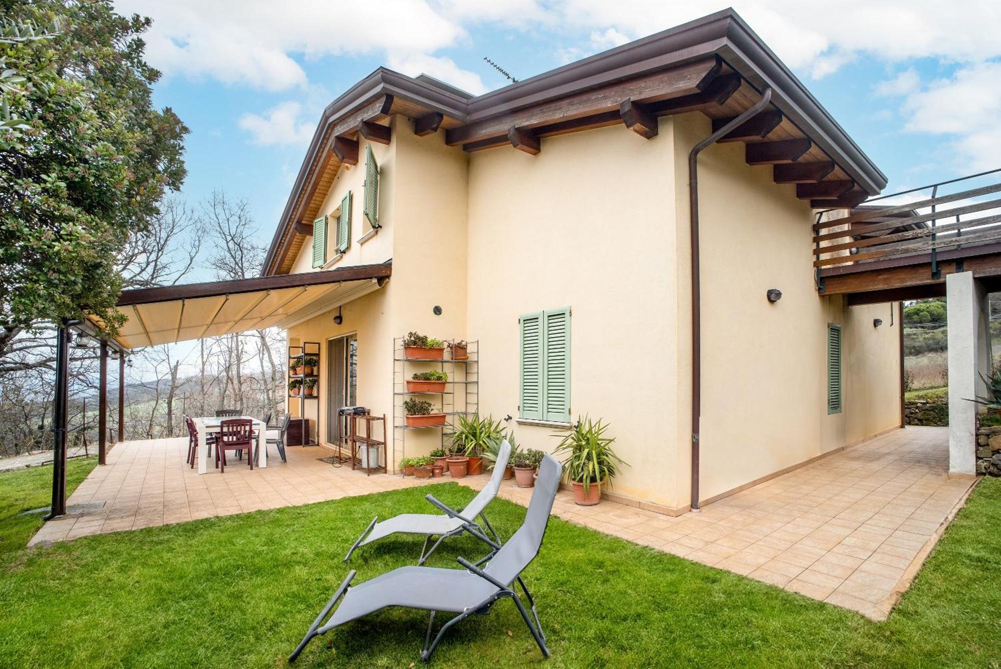 Casavacanzelemore - Casa Zoe Valfabbrica Luaran gambar