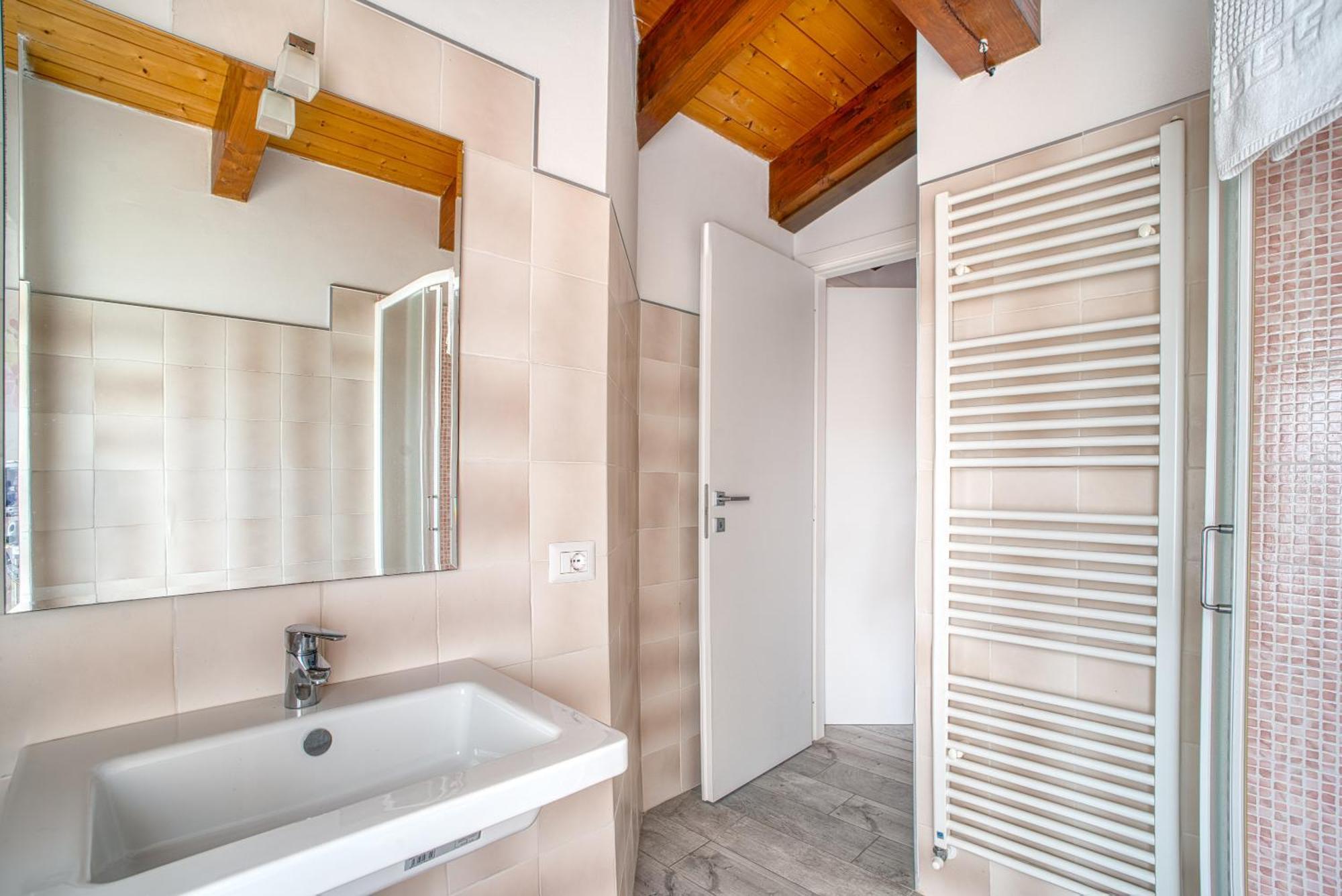 Casavacanzelemore - Casa Zoe Valfabbrica Luaran gambar
